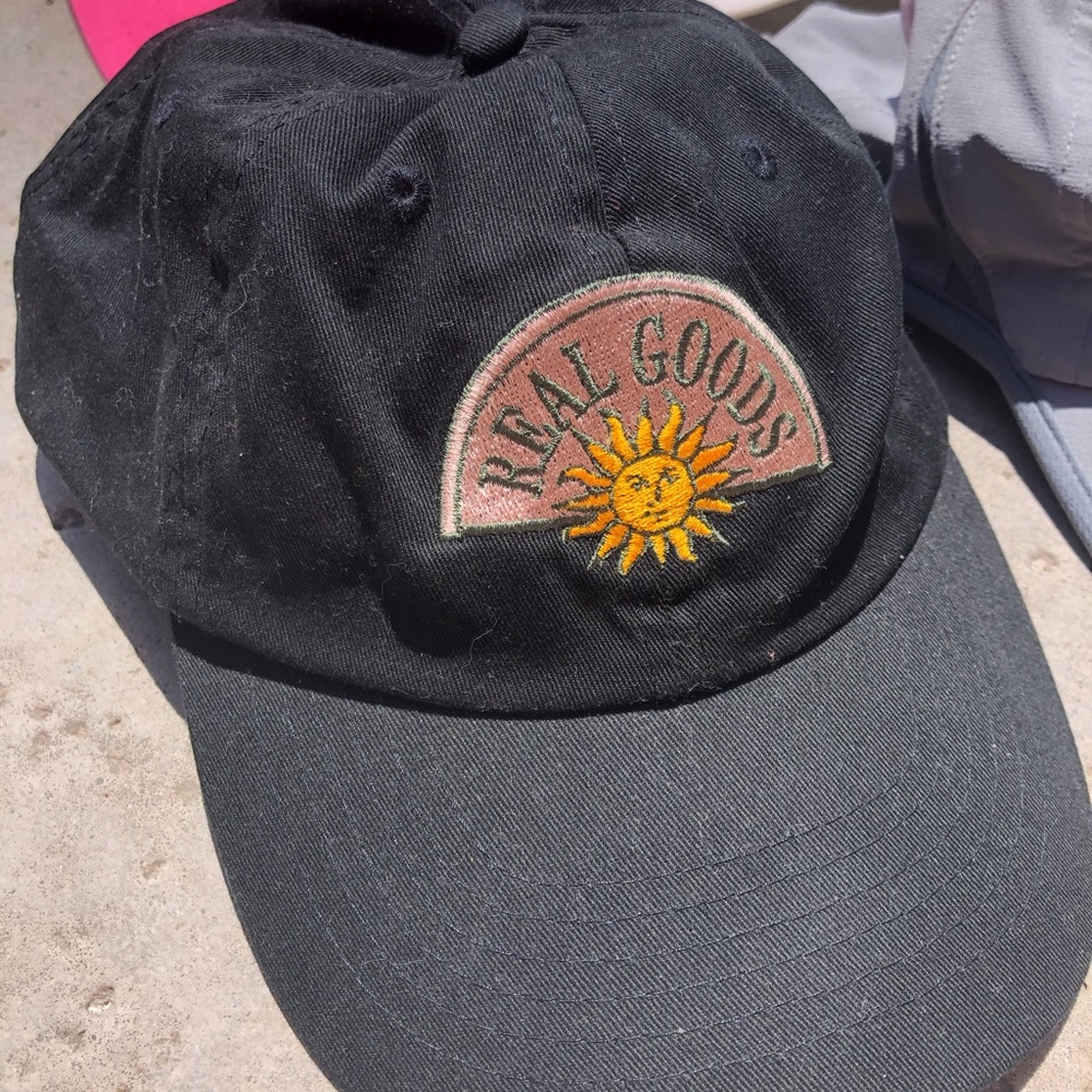 Baseball Caps - Picture 2 of 5